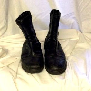 Welted leather winter boots